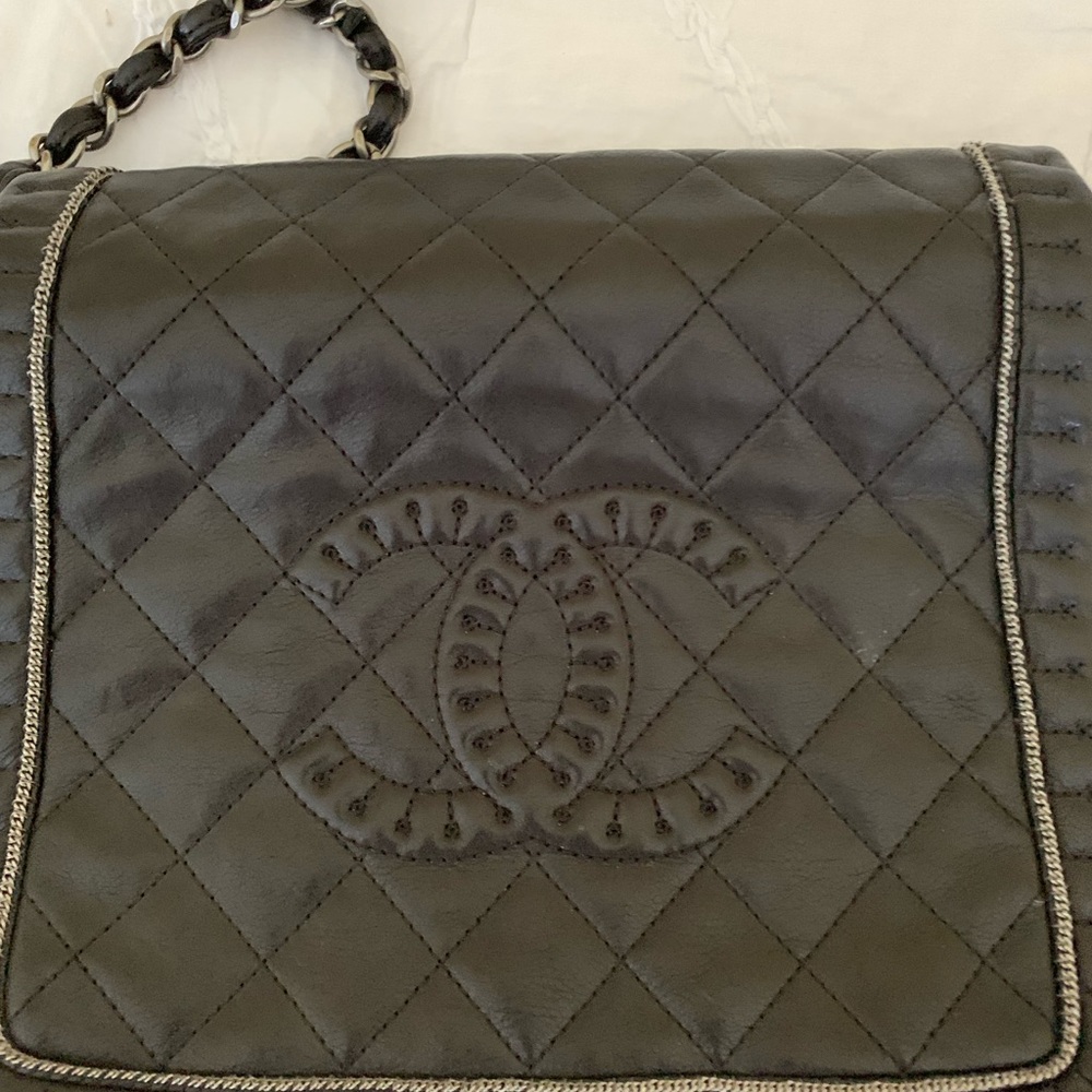SALE!!!CHANEL Authentic black handbag - Picture 6 of 16